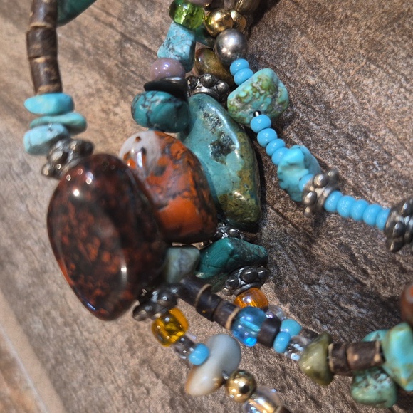 Vintage Handcrafted Southwestern Wire Wrapped Stone Pendant Beaded Necklace - Picture 11 of 14